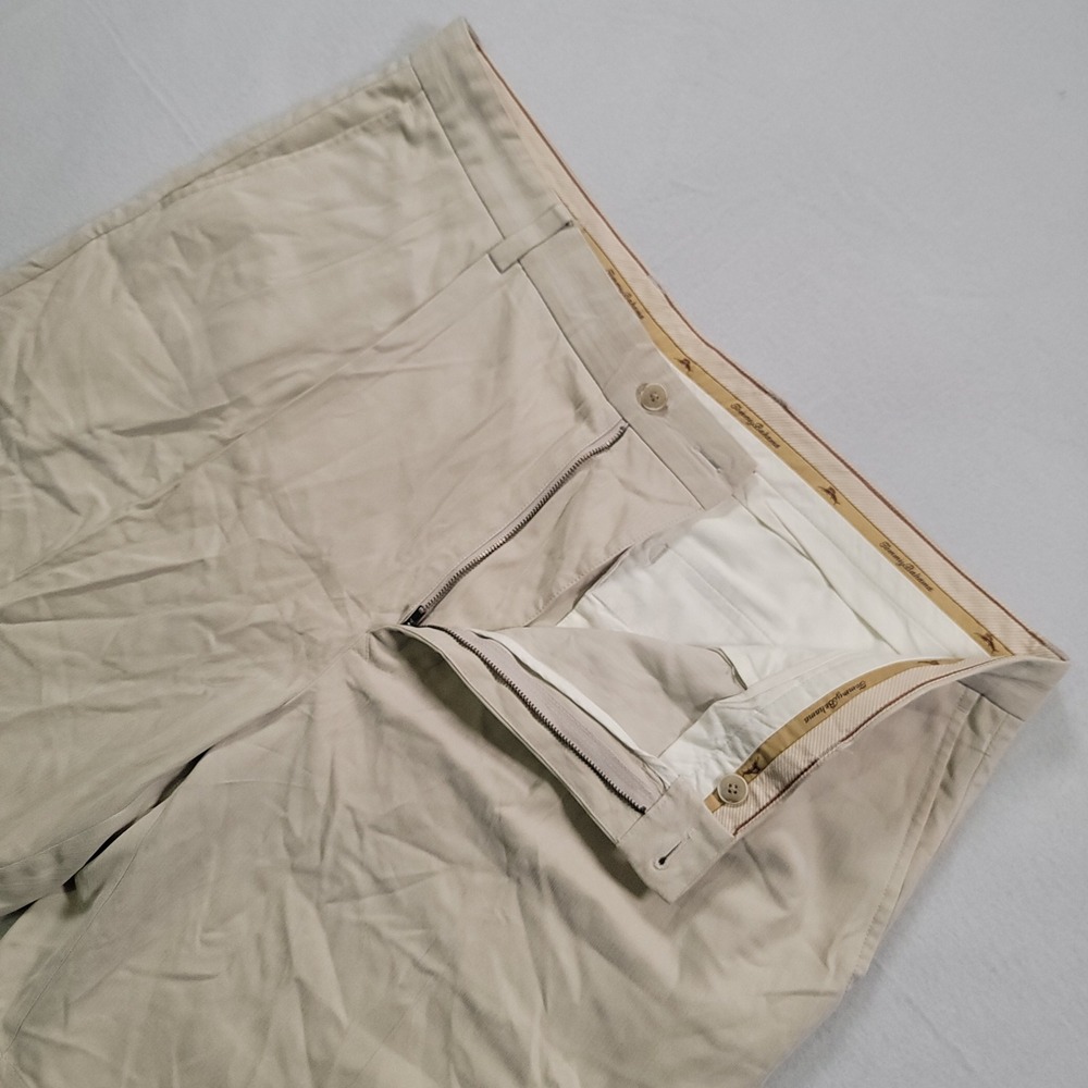 Tommy Bahama Silk Bamboo Pleated Shorts Mens 38 Beige Herringbone Luxury Casual